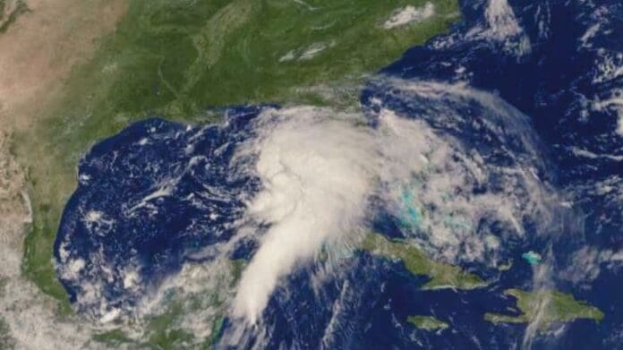 Se avecina el potencial ciclón 'Beryl' a las costas de Veracruz y Tamaulipas