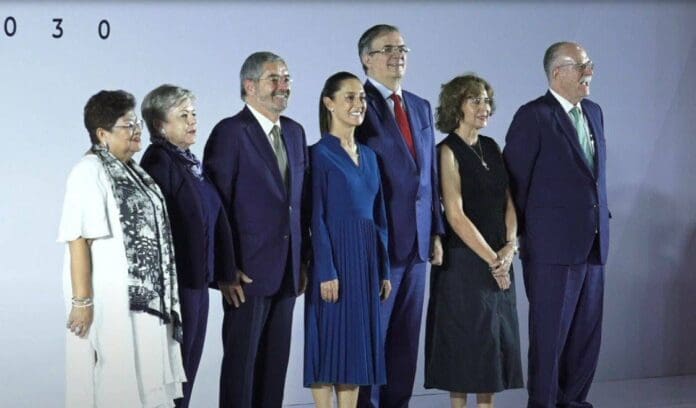 Le recordaron a Marcelo Ebrard cuando dijo que no se iba a someter a esa 