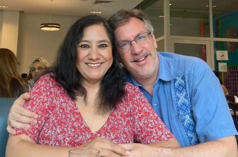  La casa de la exsecretaria de la Función Pública, Irma Eréndira Sandoval, y su esposo el académico John Ackerman, fue robada.