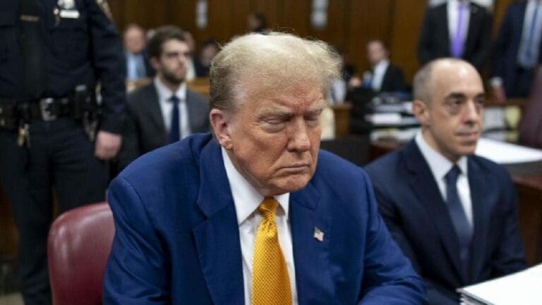 Propone Donald Trump crear una liga de lucha con ‘migrantes violentos’