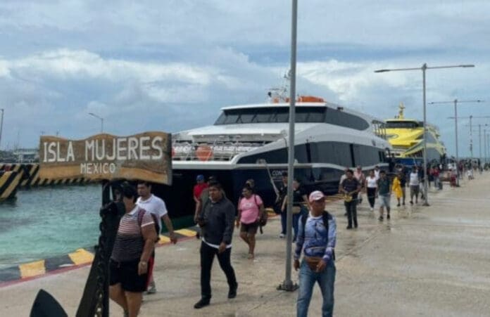 Seguirán las lluvias con descargas eléctricas en Quintana Roo; podría haber encharcamientos e inundaciones