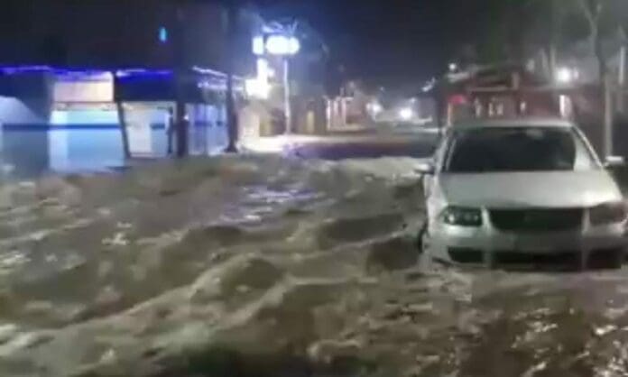 Las autoridades de Veracruz confirmaron que las fuertes lluvias por los remanentes de la tormenta tropical “Alberto”.