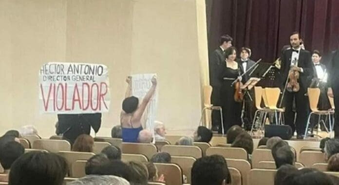 Héctor Antonio Centeno López renunció a la dirección de la Orquesta Filarmónica de Puebla luego de ser acusado de violación.