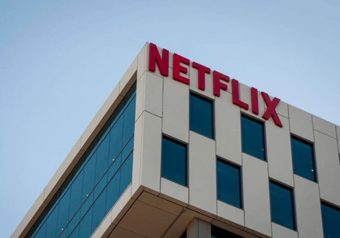 Netflix promete producir series y películas más atractivas tras inaugurar estudios ampliados en EE. UU.