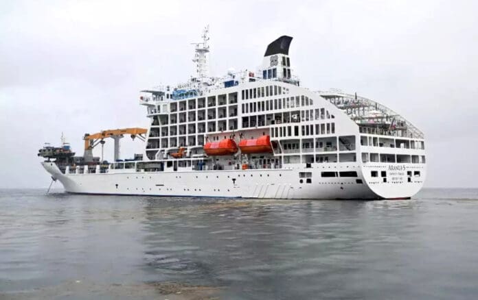 Tienen los Juegos de París 2024 una segunda Villa Olímpica… ¡y es flotante!