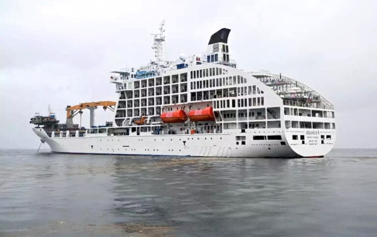 Tienen los Juegos de París 2024 una segunda Villa Olímpica… ¡y es flotante!