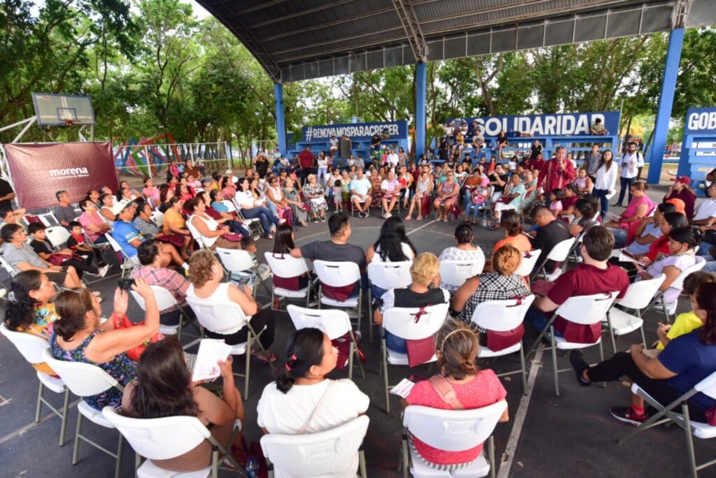 Estefanía Mercado encabeza reunión informativa del programa “Pensión para Mujeres de 60 a 64 años”