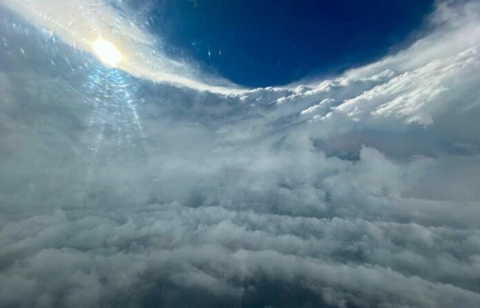 Quintana Roo ha entrado en alerta amarilla ante la cercanía del huracán “Beryl”, que por ahora se mantiene como categoría 4.