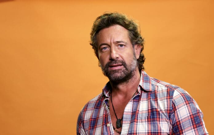 Gabriel Soto es hospitalizado de emergencia por un fuerte problema de salud