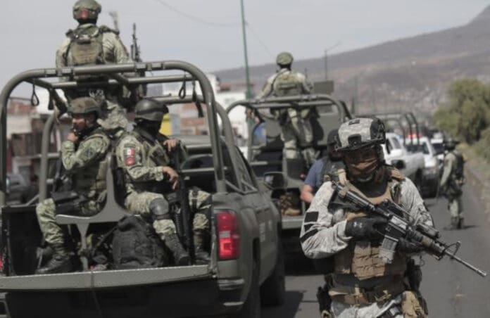 Siete presuntos sicarios del Cartel Jalisco Nueva Generación fueron abatidos por el Ejército en Tangancícuaro, Michoacán