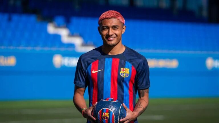 Video: Futbolista mexicano Julián Araujo comenzó la pretemporada con el FC Barcelona