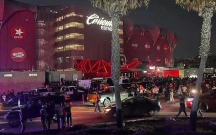 Video: Muere aficionado herido de bala tras riña entre fanáticos de Chivas y Xolos de Tijuana