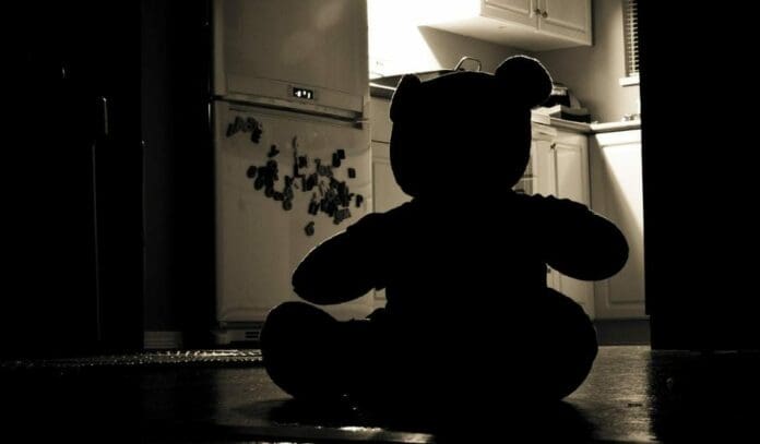 Las autoridades han rescatado a una menor colombiana en Cancún y quien es víctima de abuso. Un adulto la había llevado a vivir con él.