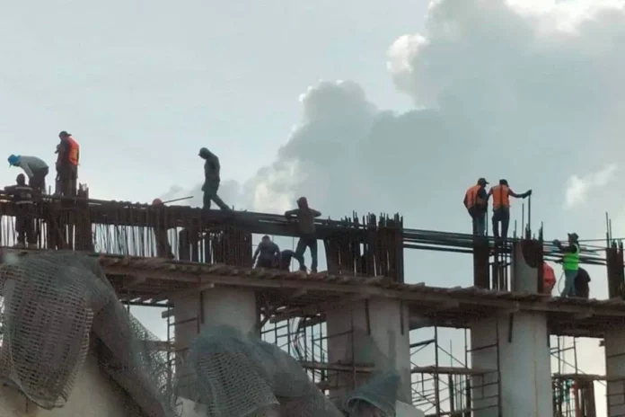 Muere trabajador del Tren Maya tras caerle un rayo