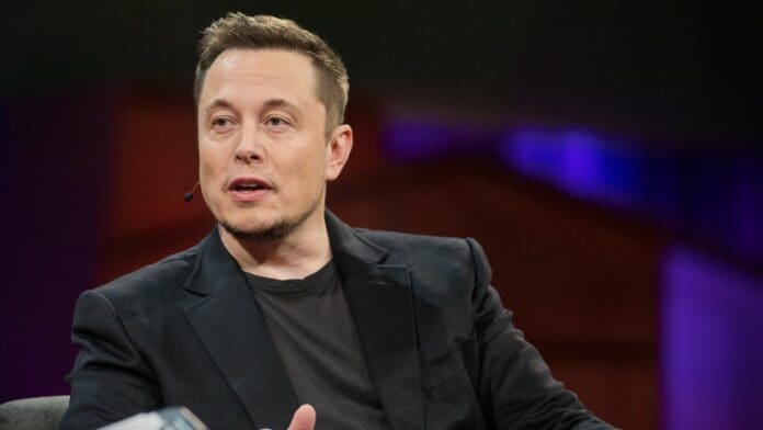 Elon Musk planea donar 45 millones de dólares al mes a la campaña de Trump