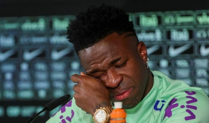 Condenan a fanático por ataques racistas contra Vinicius Jr. y Rüdiger en un foro web