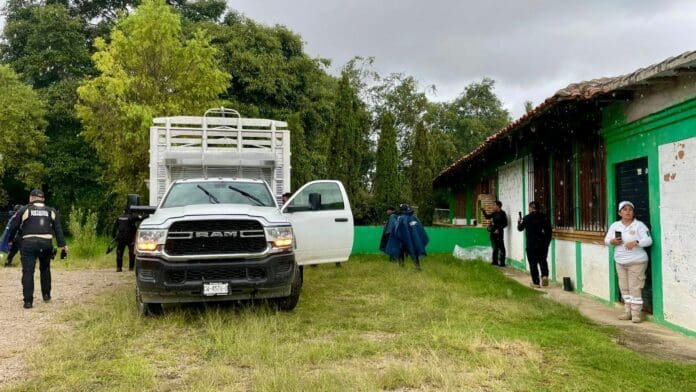 Rescatan a 107 habitantes en Chiapas tras nueve días asediados por la violencia