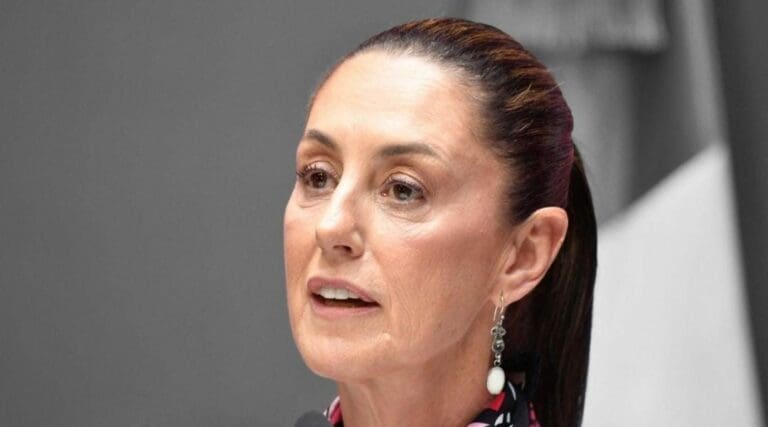 Claudia Sheinbaum anunció a quien será su próximo secretario particular y ratificó a Zoé Robledo en el IMSS.