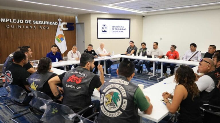 Autoridades de Quintana Roo dialogan con motociclistas para analizar las reformas a la Ley de Movilidad