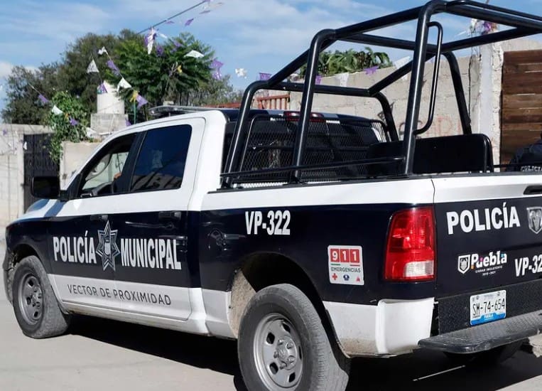 Linchan a supuesto ladrón en Puebla; incendian su casa y le cortan la garganta