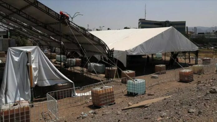 México cierra el único albergue migratorio en Ciudad Juárez pese al flujo