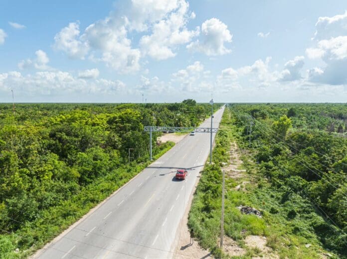 El gobierno municipal ha instalado nuevos arcos de seguridad con cámaras de videovigilancia en la entrada a Tulum.