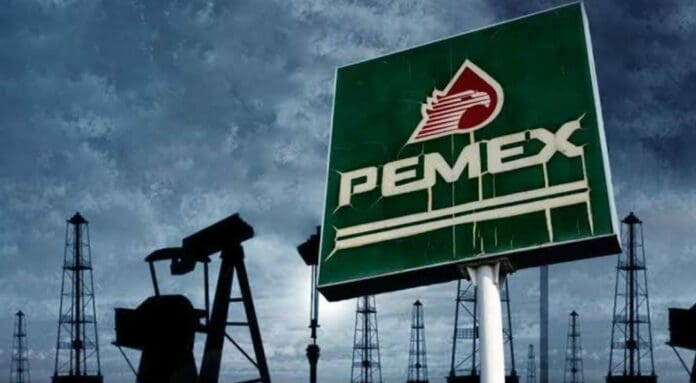 Pemex registró una pérdida neta significativa de 255 mil millones de pesos en el segundo trimestre del año.