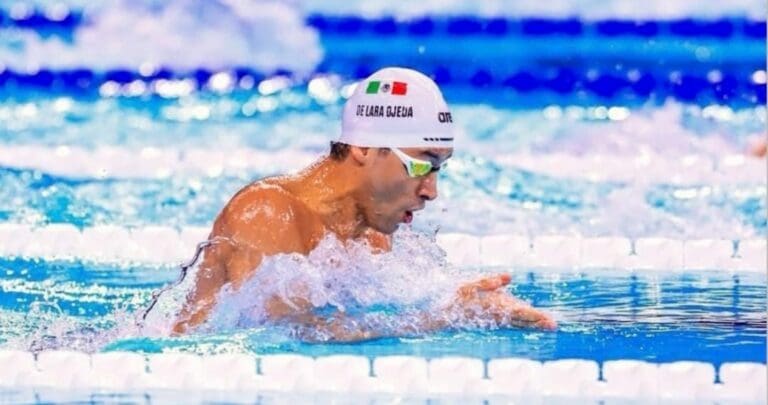 Video: No esperaba tan duras críticas de mi gente, dice nadador mexicano tras actuación en París 2024