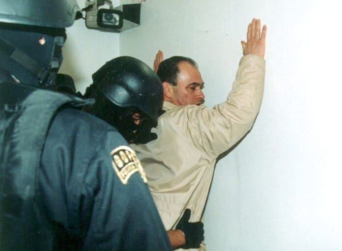 Video: Tras 25 años preso en EU, es liberado Osiel Cárdenas, exlíder del Cártel del Golfo