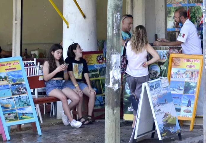 Festeja Quintana Roo estar a 20 mil cuartos de Las Vegas; exigen al CPTQ cambiar rumbo tras fracaso del verano