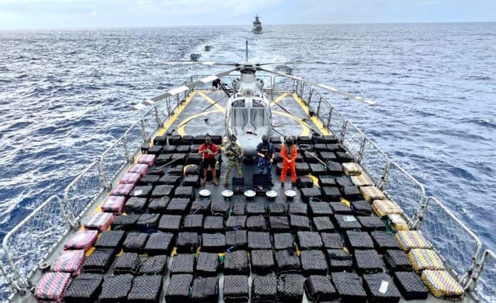 Asesta Marina mayor golpe del sexenio al narco; incauta 7.2 toneladas de cocaína en Colima y Michoacán