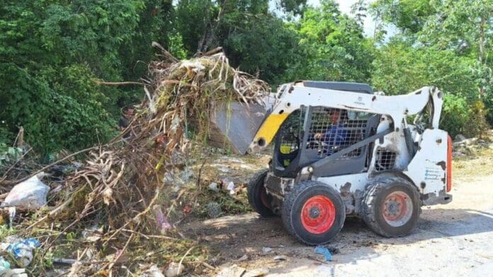 Eliminan micro tiradero de basura en la Avenida Lilis