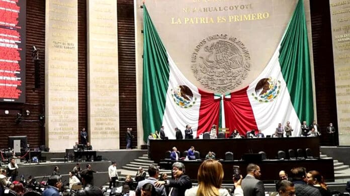 Desaparece el Idaipqroo por reformas de la 4T en la Cámara de Diputados