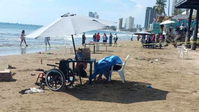 Asesinan a uno en playa de la Zona Dorada de Mazatlán
