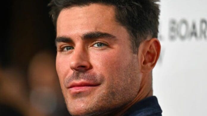 Zac Efron sufre accidente en una piscina y lo llevan al hospital