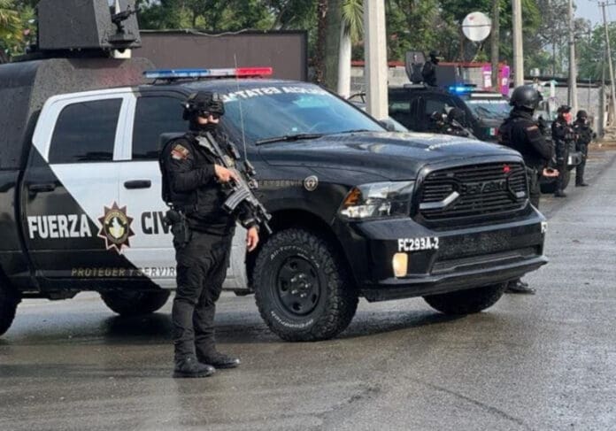 Decapitan a policía y abandonan su cuerpo en una carretera de Nuevo León