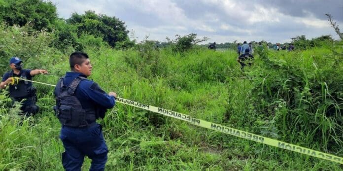 Recuperan cuerpo de Ángel, el niño de cuatro años arrastrado por un río en Veracruz y que muriera con su hermana y una tía.