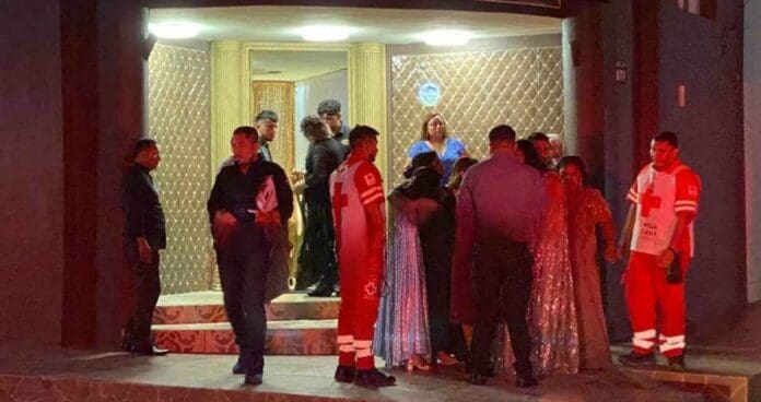 Muere mujer en la boda de su hermano mientras bailaba 'La víbora de la mar' en Tamaulipas
