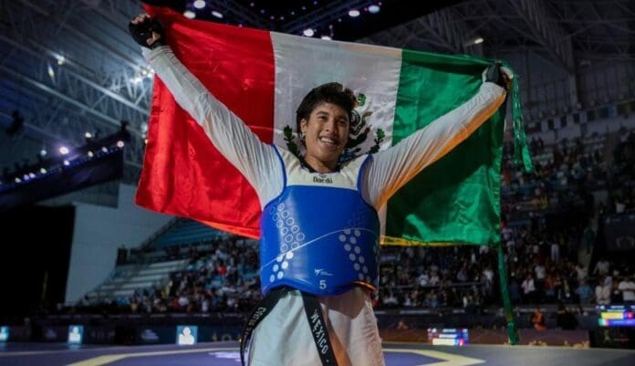 Carlos Sansores, el atleta cancunense que busca obtener una medalla en París 2024 en la disciplina de taekwondo.