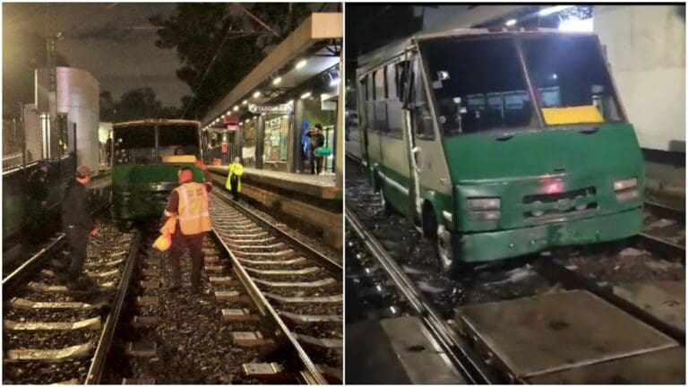 Video: Un microbús quedó varado en las vías del Tren Ligero, en la estación Huipulco, CDMX