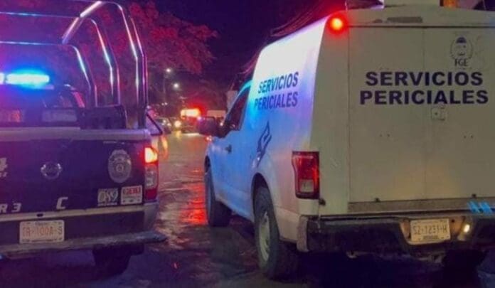 Un sujeto fue ejecutado en la colonia irregular Santa Cecilia de Cancún. Se trata de al parecer un mototaxista.