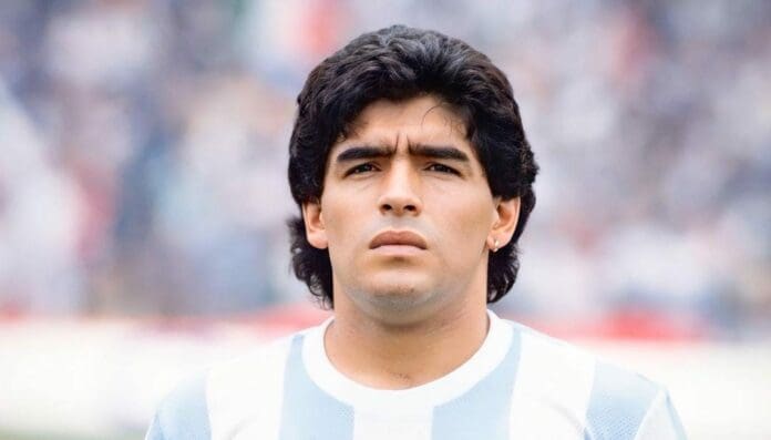 Tunden en redes al vocero del gobierno argentino por omitir a drede a Diego Armando Maradona en el Día del Zurdo.