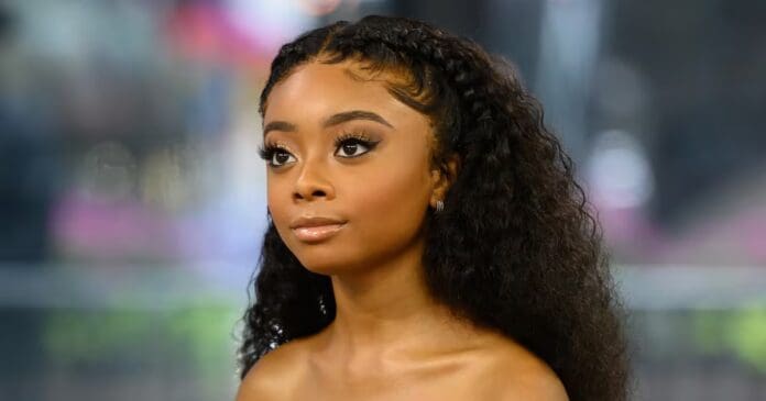 Detienen a Skai Jackson, actriz de Disney, por violencia doméstica contra su novio