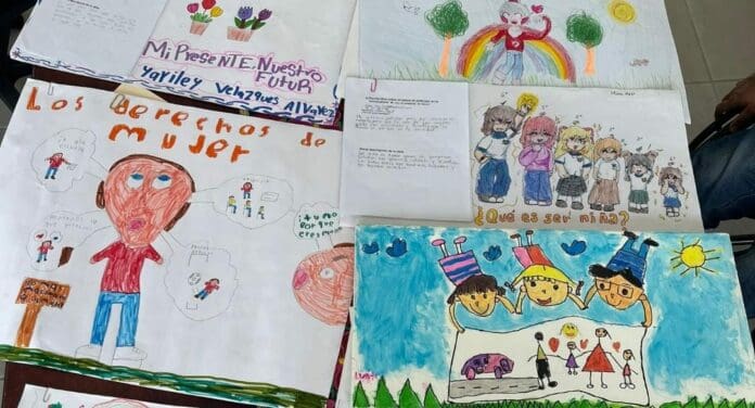 Hospital entrega cuerpo de niña en Tepic, Nayarit. La familia enfrenta una deuda millonaria que no puede pagar.