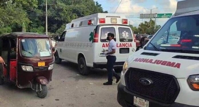 Un presunto ajuste de cuentas sería el motivo del asesinato de un mototaxista en Cancún, quien recibió múltiples disparos.