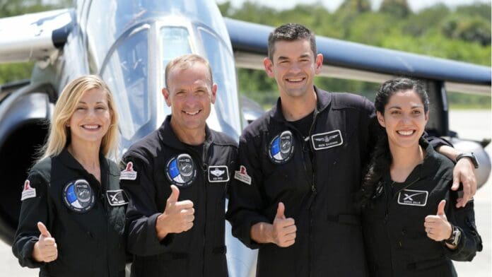 SpaceX anuncia la primera caminata espacial realizada por civiles