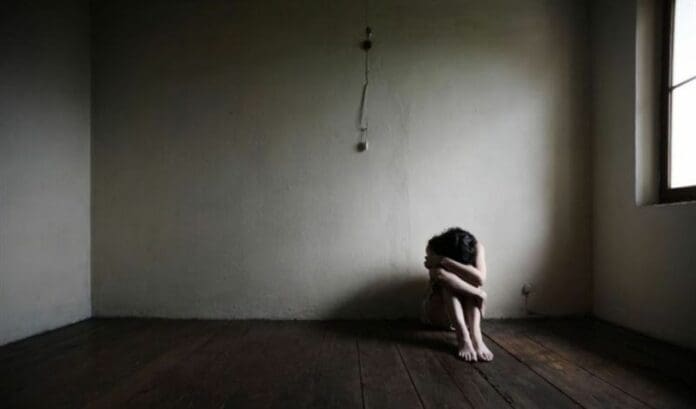 Video: Dejan a alumnas encerradas sin comida ni agua en una escuela de Puebla