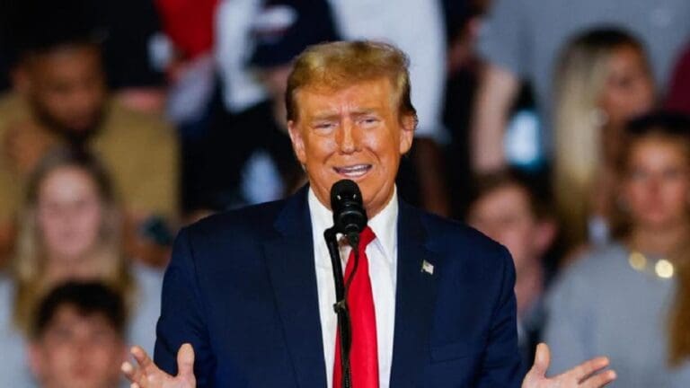 Donald Trump propone reducir el crimen al estilo "La Purga"