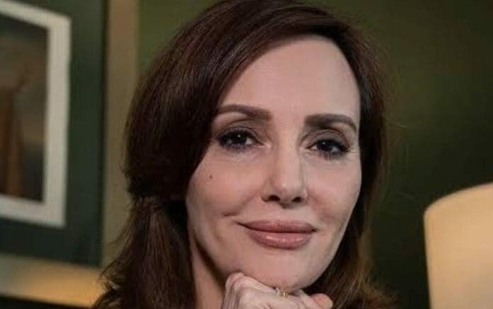 Multa el Tribunal Electoral a Lilly Téllez por hacer propaganda en programa de Ciro Gómez Leyva durante la campaña.