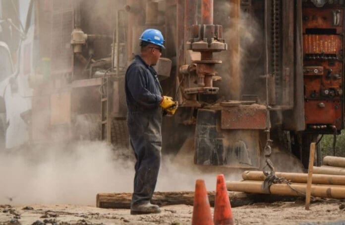 A dos años de su derrumbe hallan restos de quinto minero en El Pinabete, Coahuila